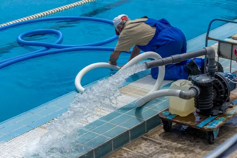 Top Best Swimming Pool Cleaning Dubai