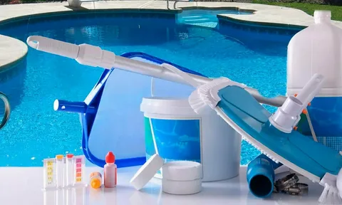 Swimming Pool Cleaning In Dubai